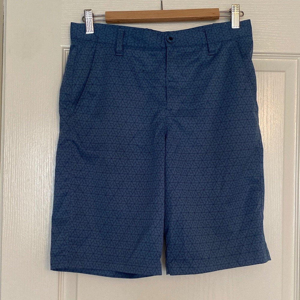 Under Armour Boys size 18 golf shorts athletic short